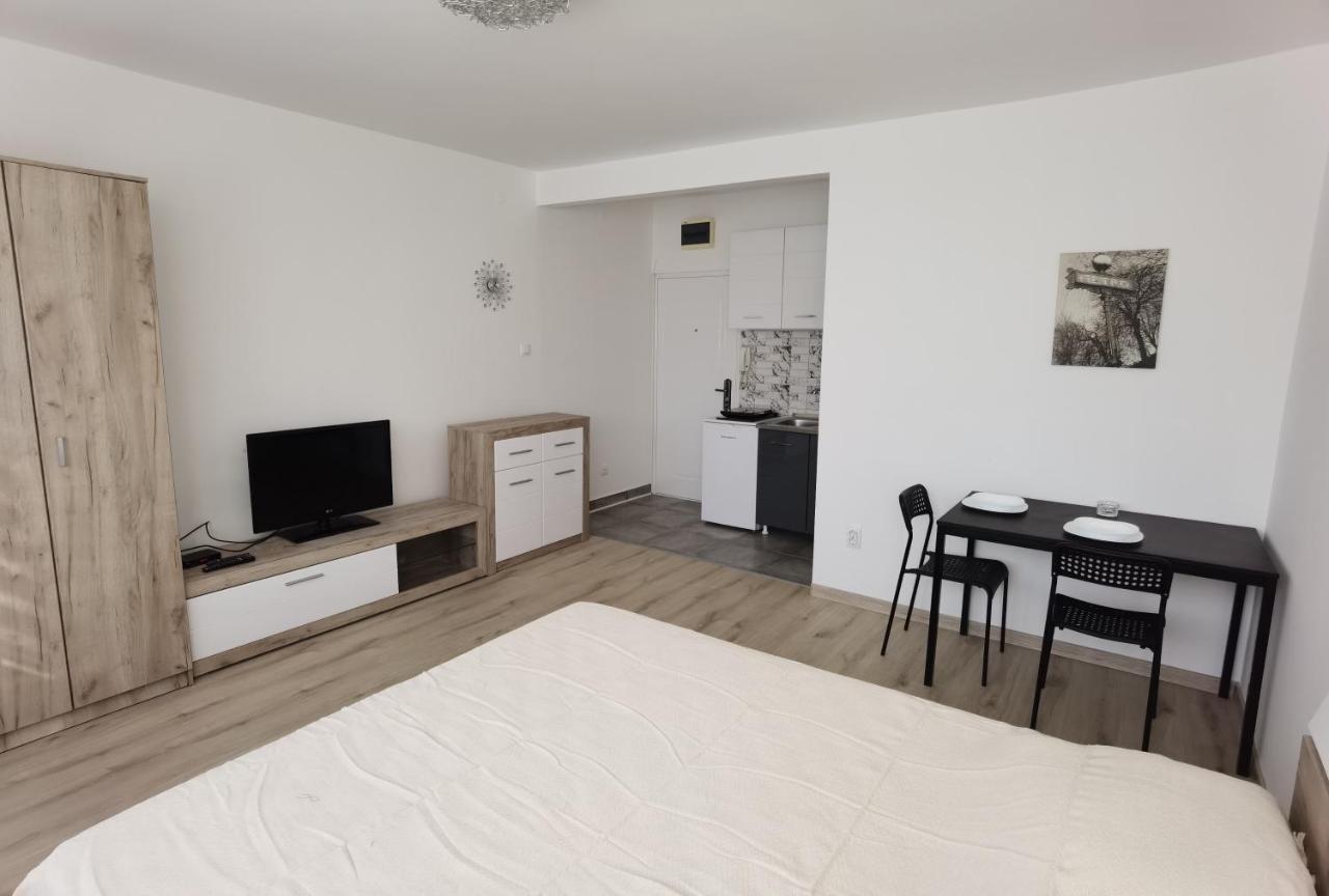 Apartman Lena Banovo Brdo Apartment Belgrade Exterior photo